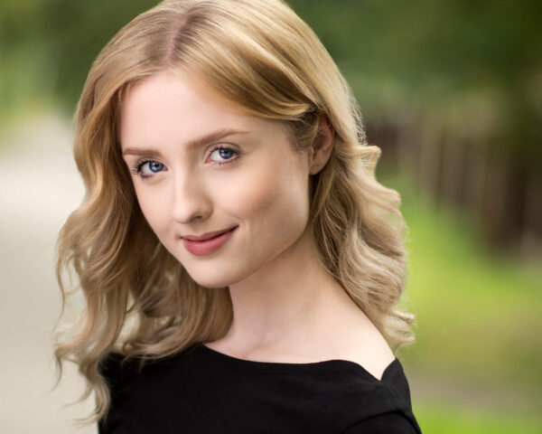 Business-actor-headshot-photographer-Lincoln-Nottingham-Leicester-Peterborough-Midlands-Emily-B
